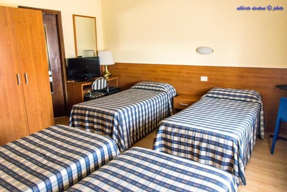 Hotel Anna Siena Nord Exterior foto