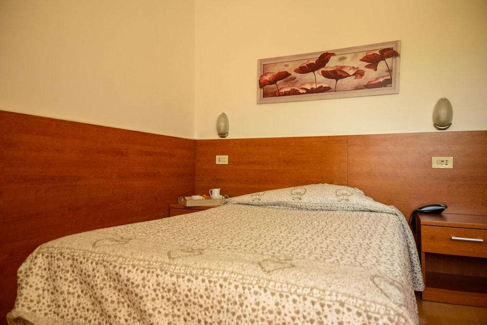 Hotel Anna Siena Nord Exterior foto