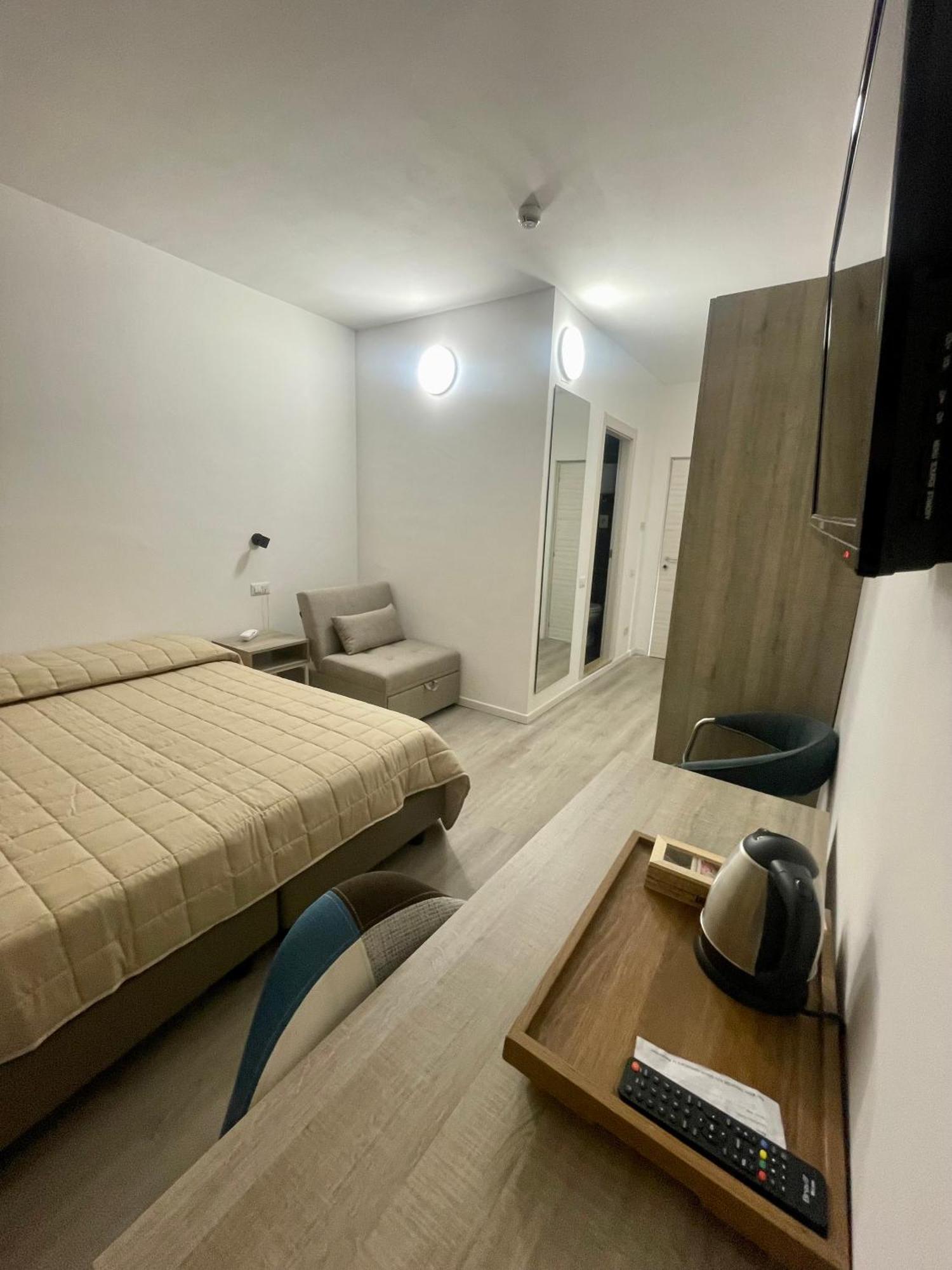 Hotel Anna Siena Nord Exterior foto